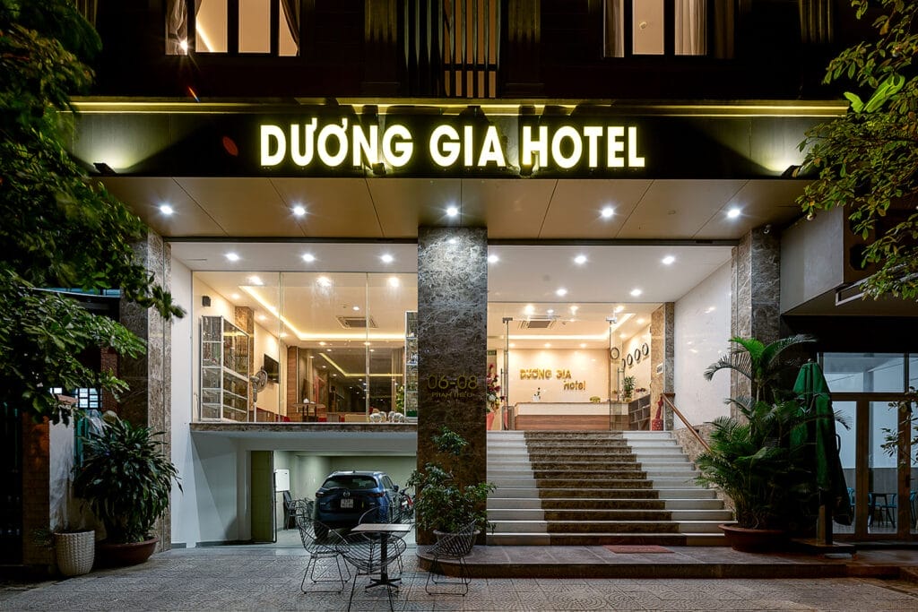 Dương Gia Hotel