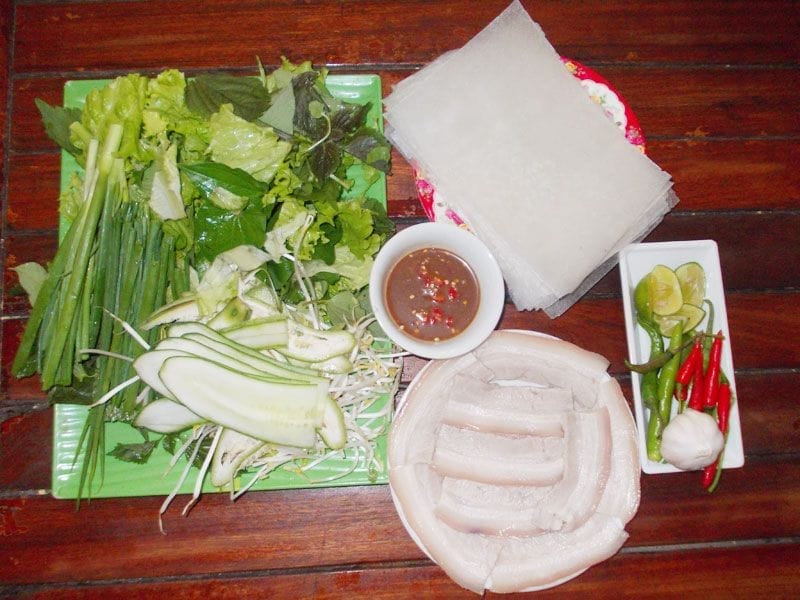 bánh tráng cuốn thịt heo