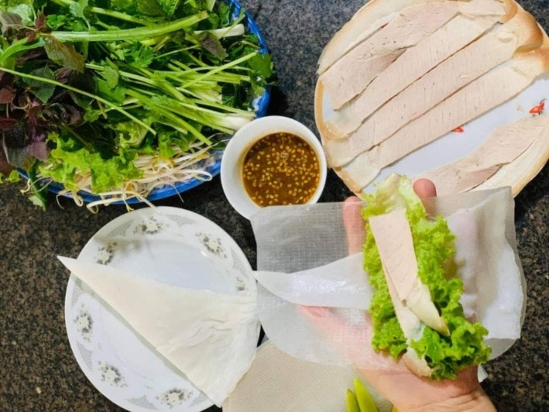 bánh tráng cuốn thịt heo