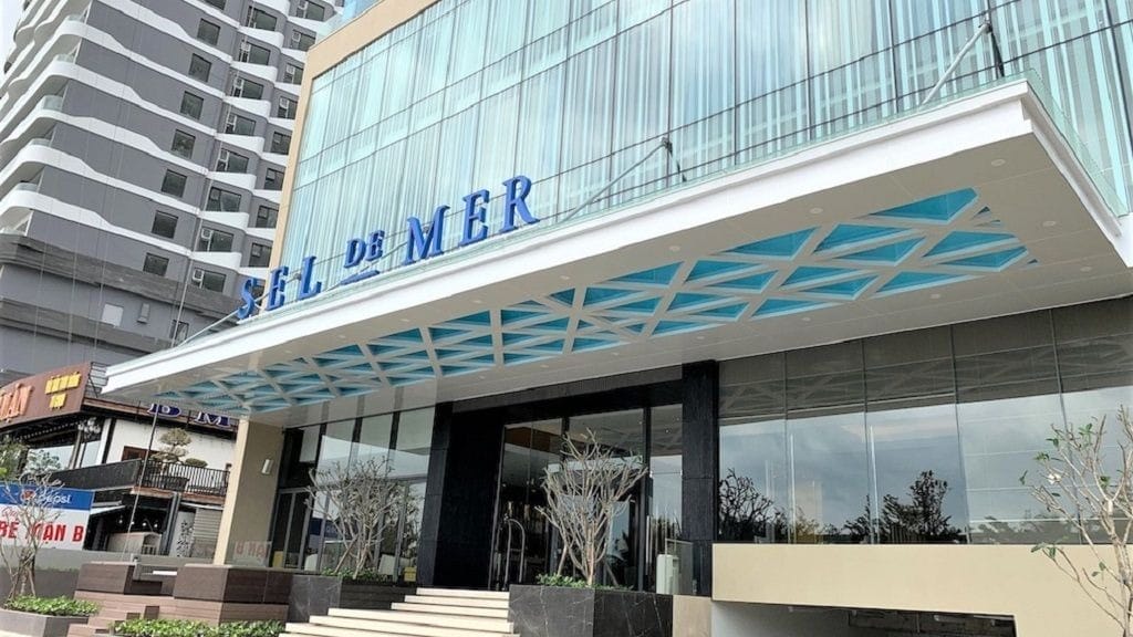 Sel de Mer Hotel & Suites
