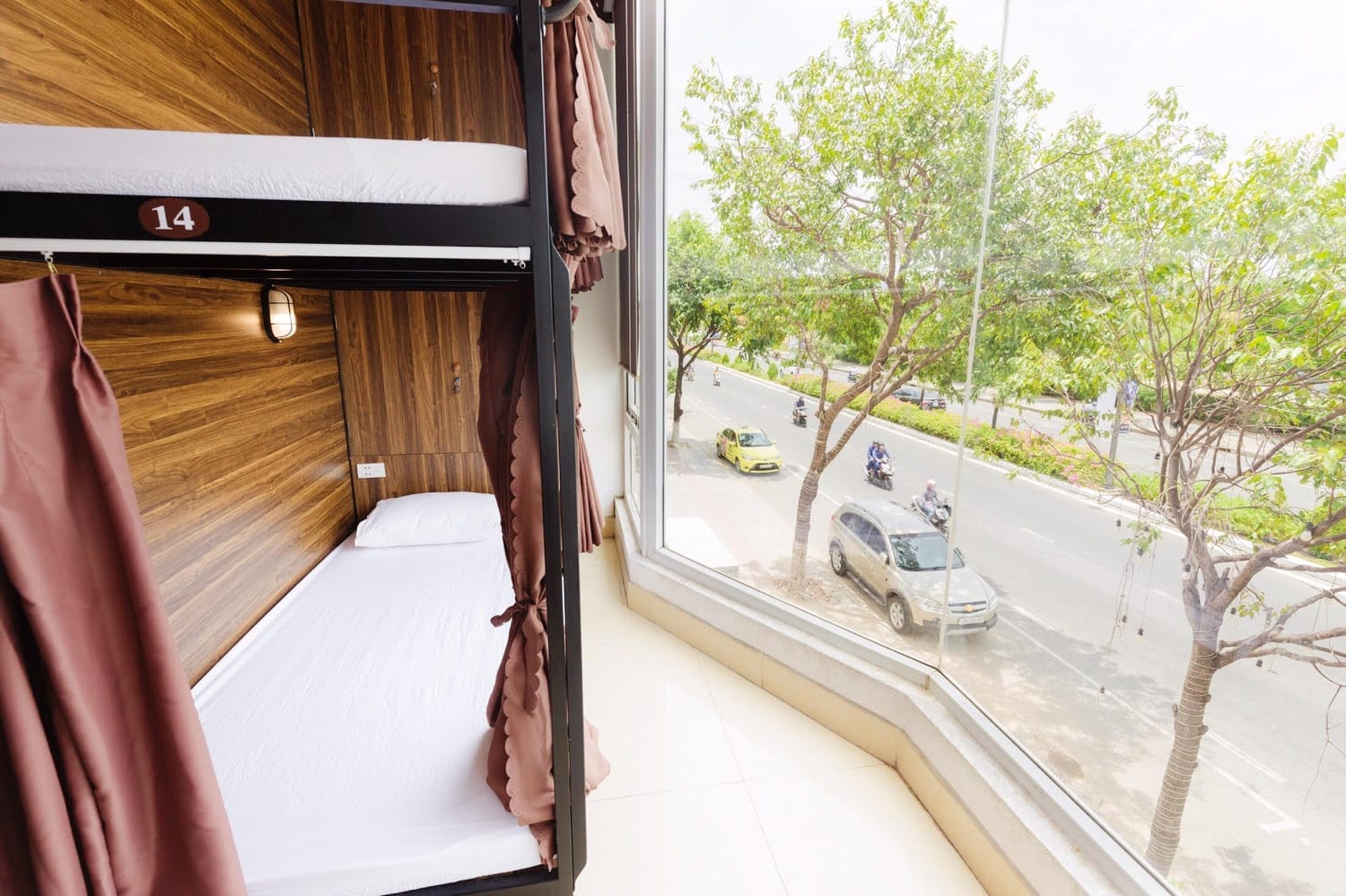 Brown Bean Hotel 