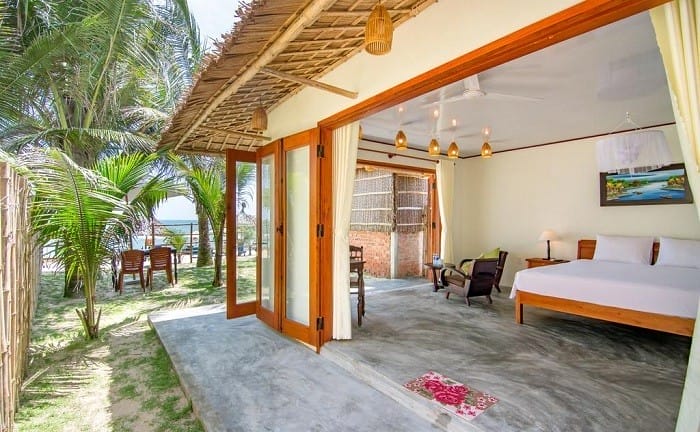 Hidden Beach Bungalow Sea View là một khu nghỉ 