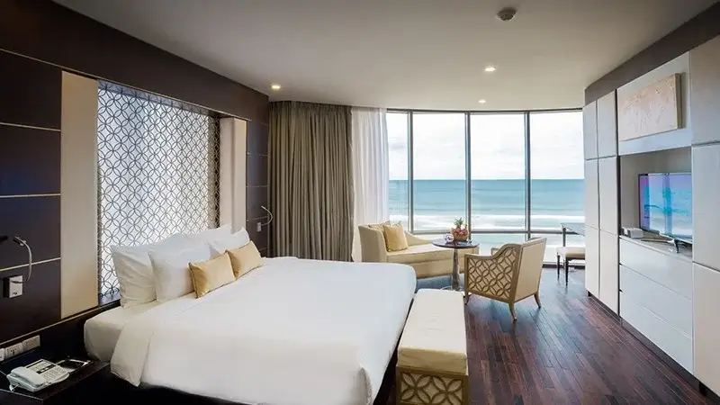 Khách sạn Holiday Beach Đà Nẵng