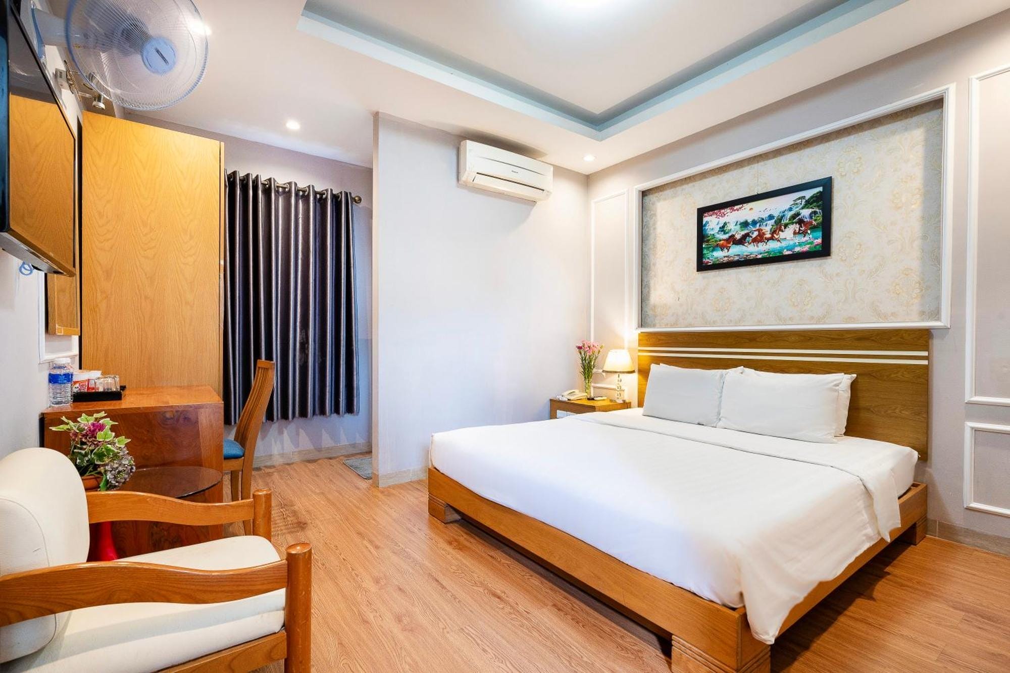 Lucky Star Hotel