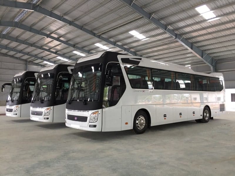 Xe du lịch có người lái