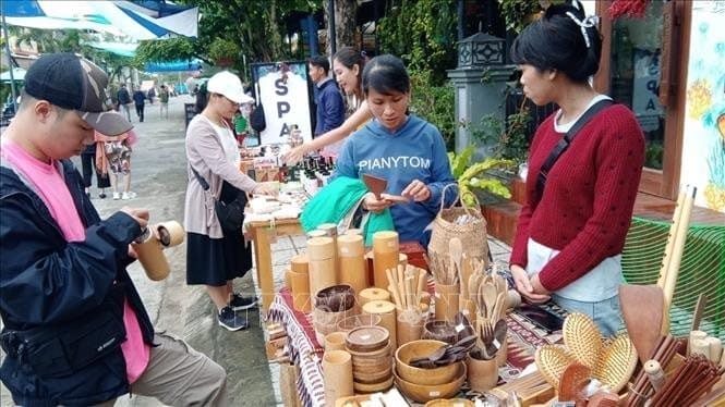 Mua gì ở Hội An