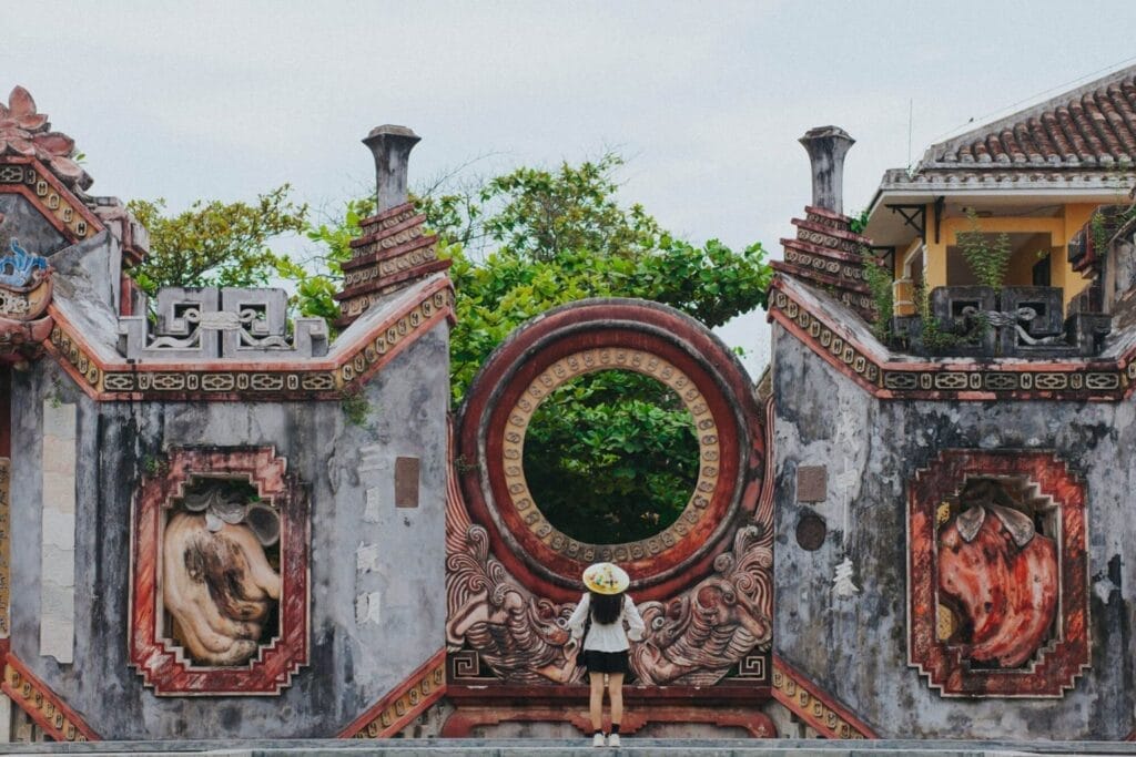Tham quan di tích Hội An