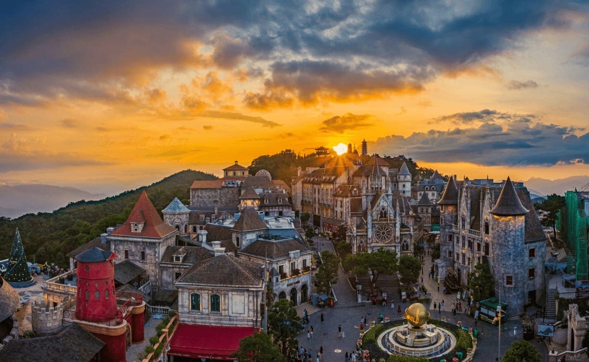 Tổng quan quang cảnh Làng pháp Bà Nà hills