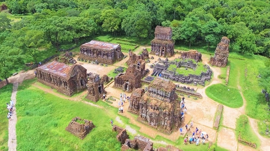 Di tích Mỹ Sơn gần Hội An