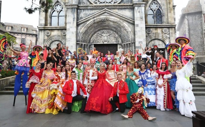 Carnival Bà Nà