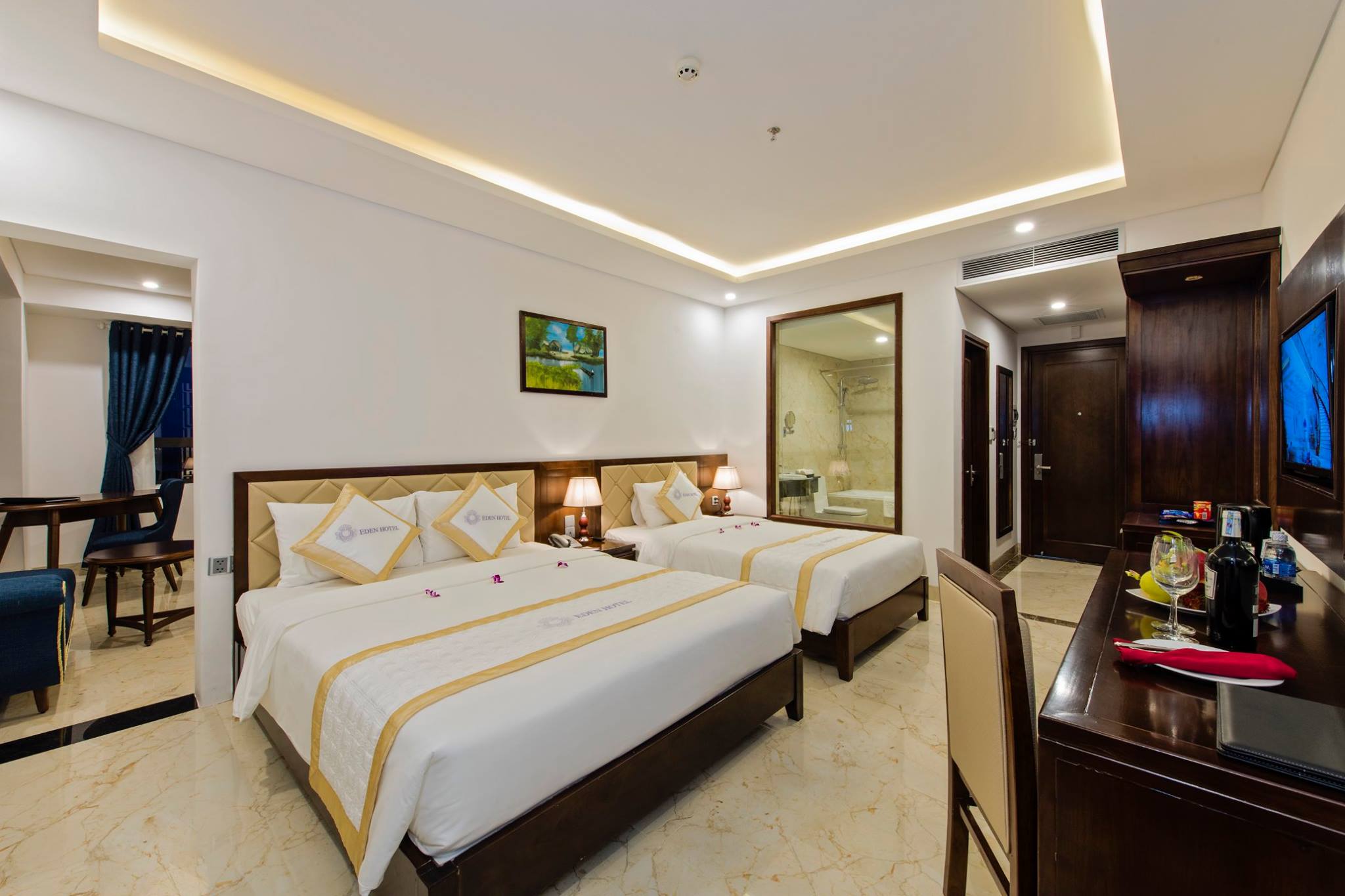 khách sạn gần Nguyễn Tất Thành Đà Nẵng